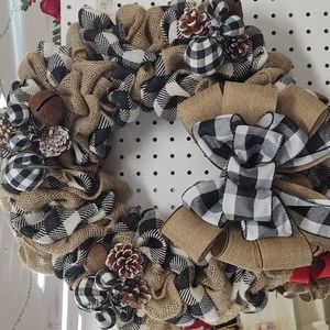 Black White Buffalo Burlap PineCone 14" Wteath